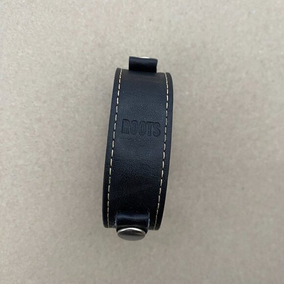 Roots Black‎ Leather Watch Band - Picture 5 of 6